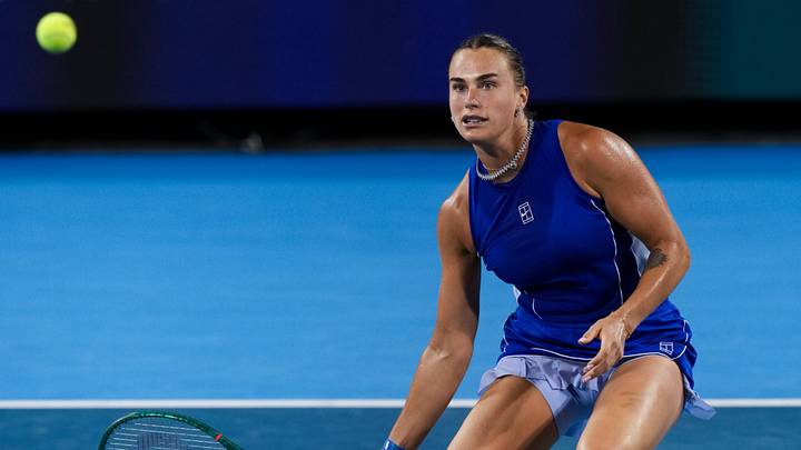Aug 19, 2026; Mason, OH, USA; Aryna Sabalenka returns a shot against Sara Bejlek (CZE) during the Cincinnati Open at Lindner Family Tennis Center. Mandatory Credit: Aaron Doster-Imagn Images Aug 19, 2026; Mason, OH, USA; Aryna Sabalenka returns a shot against Sara Bejlek (CZE) during the Cincinnati Open at Lindner Family Tennis Center. Mandatory Credit: Aaron Doster-Imagn Images
