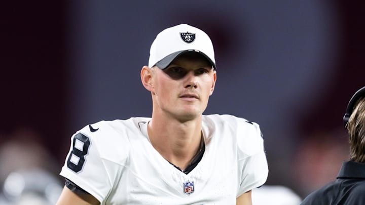 Aug 23, 2025; Glendale, Arizona, USA; Las Vegas Raiders kicker Daniel Carlson (8) against the Arizona Cardinals during a preseason NFL game at State Farm Stadium. Mandatory Credit: Mark J. Rebilas-Imagn Images Aug 23, 2025; Glendale, Arizona, USA; Las Vegas Raiders kicker Daniel Carlson (8) against the Arizona Cardinals during a preseason NFL game at State Farm Stadium. Mandatory Credit: Mark J. Rebilas-Imagn Images