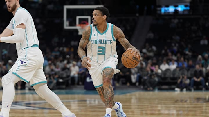 Mar 31, 2025; Charlotte, North Carolina, USA;Charlotte Hornets guard DaQuan Jeffries (3) brings the ball up court against the Utah Jazz during the first quarter at Spectrum Center. Mandatory Credit: Jim Dedmon-Imagn Images