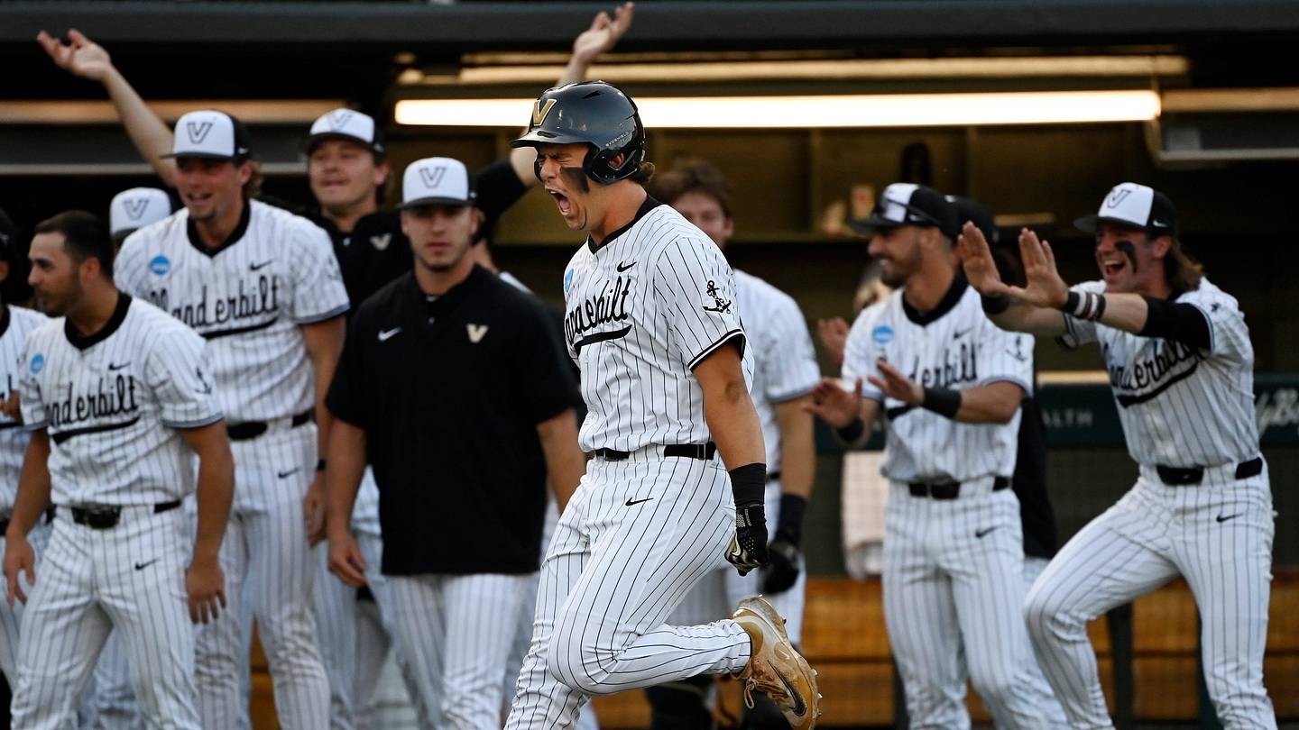 TV, Streaming Information for No. 4 Texas vs Vanderbilt