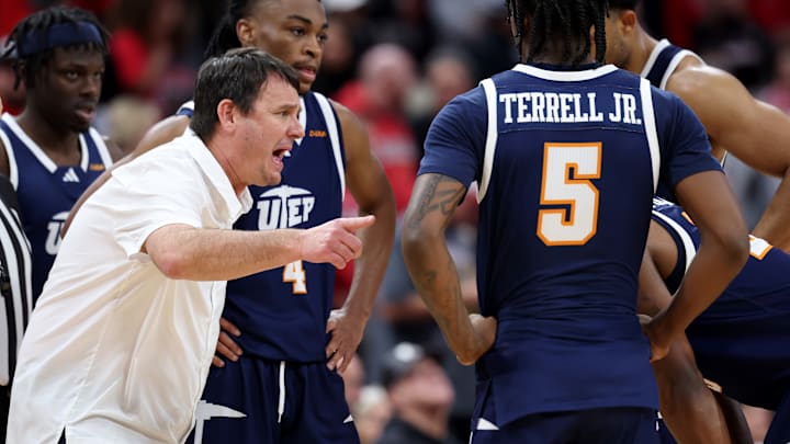 UTEP v Louisville