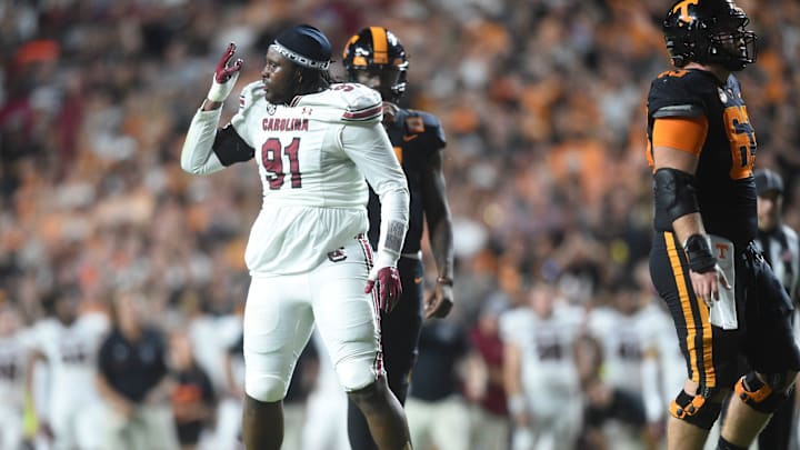 South Carolina football defensive lineman Tonka Hemingway