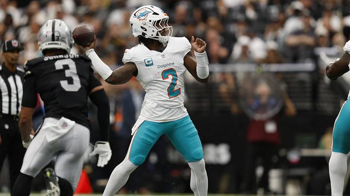 Miami Dolphins quarterback Malik Willis throws in the first quarter against the Las Vegas Raiders at Allegiant Stadium.