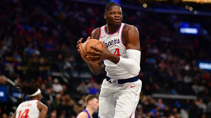Mo Bamba is one center on the roster bubble the Knicks should keep tabs on. Mo Bamba is one center on the roster bubble the Knicks should keep tabs on.