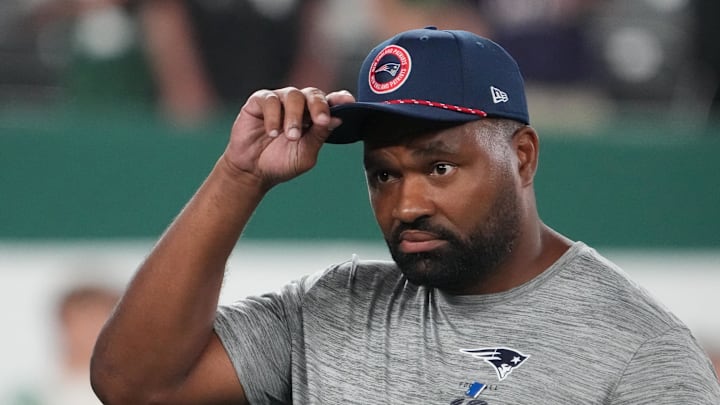 Sep 19, 2024; East Rutherford, New Jersey, USA;  New England Patriots head coach Jerod Mayo pre game against the New York Jets at MetLife Stadium. Mandatory Credit: Robert Deutsch-Imagn Images