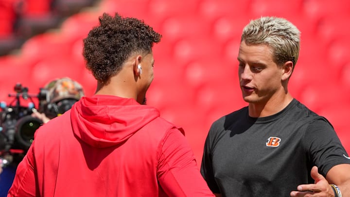Sep 15, 2024; Kansas City, Missouri, USA; Kansas City Chiefs quarterback Patrick Mahomes (15) shakes hands with Cincinnati Bengals quarterback Joe Burrow (9) prior to a game at GEHA Field at Arrowhead Stadium. Mandatory Credit: Denny Medley-Imagn Images Sep 15, 2024; Kansas City, Missouri, USA; Kansas City Chiefs quarterback Patrick Mahomes (15) shakes hands with Cincinnati Bengals quarterback Joe Burrow (9) prior to a game at GEHA Field at Arrowhead Stadium. Mandatory Credit: Denny Medley-Imagn Images