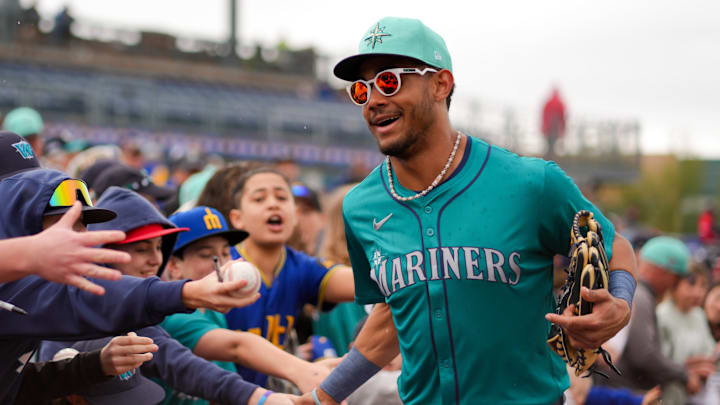 Los Angeles Angels v Seattle Mariners