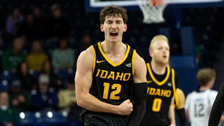 Idaho Vandals forward Jackson Rasmussen (12) Idaho Vandals forward Jackson Rasmussen (12)