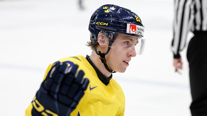 IHOCKEY-JUNIOR-USA-SWE