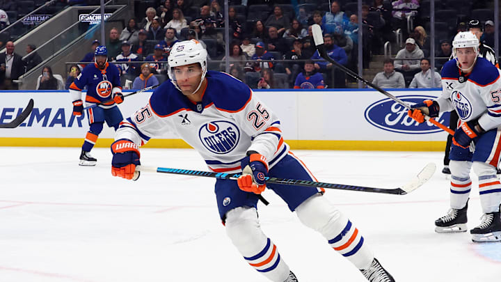 Edmonton Oilers v New York Islanders