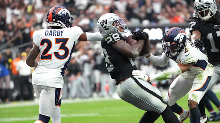 Oct 2, 2022; Paradise, Nevada, USA; Las Vegas Raiders running back Josh Jacobs (28) scores a