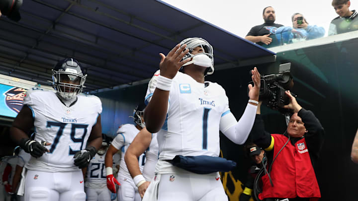 Jan 4, 2026; Jacksonville, Florida, USA; Tennessee Titans quarterback Cam Ward (1) reacts and runs onto the field before the game against the Jacksonville Jaguars at EverBank Stadium. Mandatory Credit: Morgan Tencza-Imagn Images Jan 4, 2026; Jacksonville, Florida, USA; Tennessee Titans quarterback Cam Ward (1) reacts and runs onto the field before the game against the Jacksonville Jaguars at EverBank Stadium. Mandatory Credit: Morgan Tencza-Imagn Images