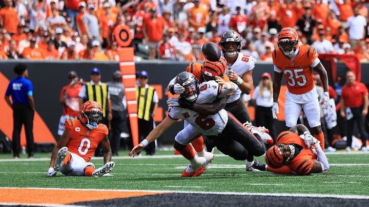 Sep 13, 2026; Cincinnati, Ohio, USA; Cincinnati Bengals defensive end Myles Murphy (99) tackled Tampa Bay Buccaneers quarterback Baker Mayfield (6) during the second quarter at Paycor Stadium. Mandatory Credit: Katie Stratman-Imagn Images Sep 13, 2026; Cincinnati, Ohio, USA; Cincinnati Bengals defensive end Myles Murphy (99) tackled Tampa Bay Buccaneers quarterback Baker Mayfield (6) during the second quarter at Paycor Stadium. Mandatory Credit: Katie Stratman-Imagn Images