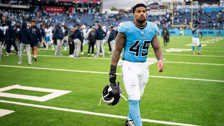 Tennessee Titans linebacker Dre'Mont Jones (45) exits the field after their loss to the Los Angeles Chargers at Nissan Stadium in Nashville, Tenn., Sunday, Nov. 2, 2025.
