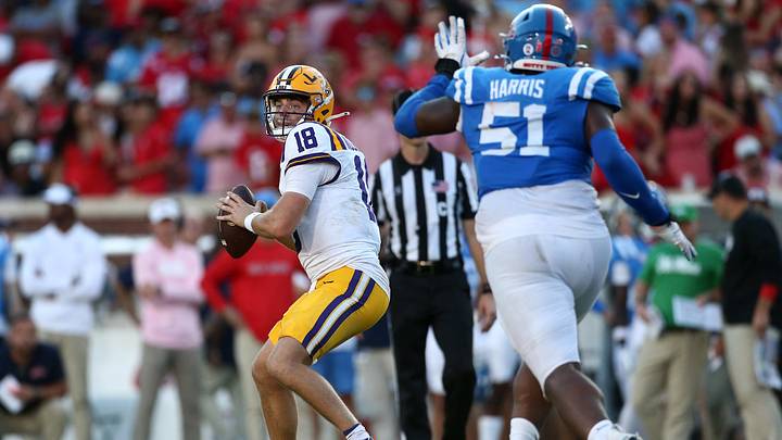 Garrett Nussmeier throws the ball in a 2025 football game against Ole Miss Garrett Nussmeier throws the ball in a 2025 football game against Ole Miss