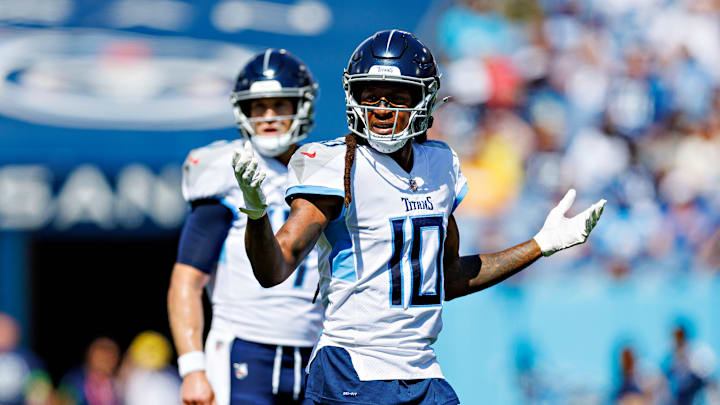 Los Angeles Chargers v Tennessee Titans