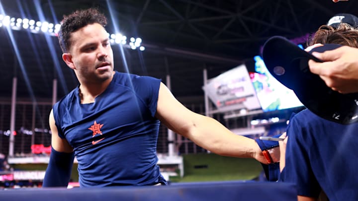 José Altuve vio acción durante los dos primeros juegos de la serie ante los Marlins