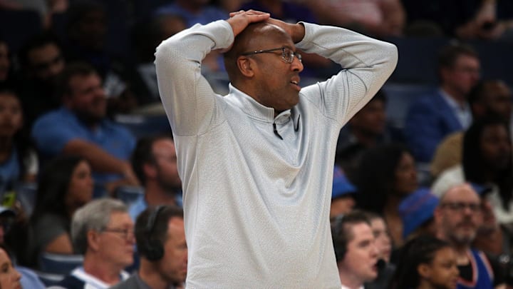 Mike Brown, New York Knicks Mike Brown, New York Knicks