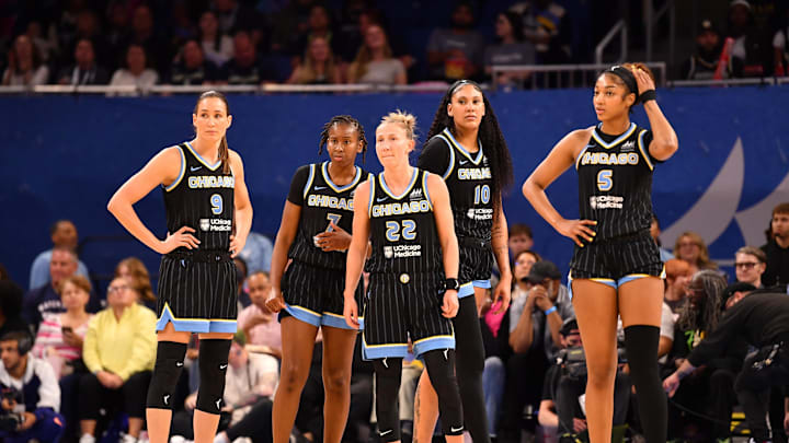 May 29, 2025; Chicago, Illinois, USA; Chicago Sky guard Rebecca Allen (9), guard Ariel Atkins (7), guard Courtney Vandersloot (22), center Kamilla Cardoso (10), and forward Angel Reese (5) are seen during the first half against the Dallas Wings at the Wintrust Arena. Mandatory Credit: Patrick Gorski-Imagn Images