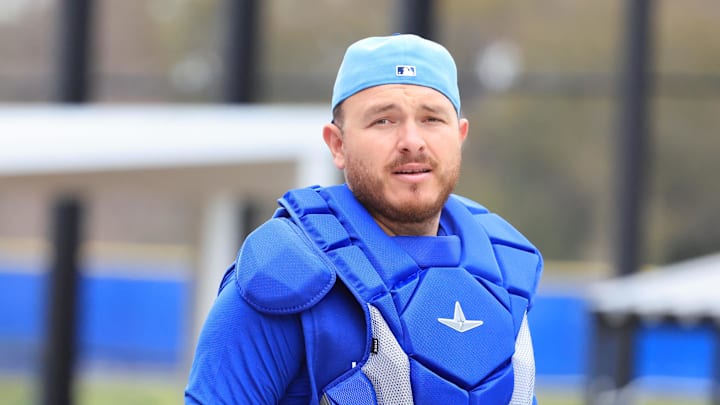 Toronto Blue Jays catcher Alejandro Kirk works out for spring training practice.