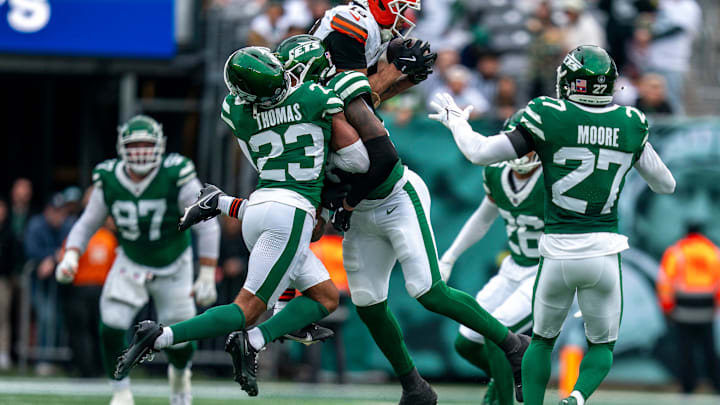 New York Jets cornerback Azareye'h Thomas (23) collides with teammate linebacker Jamien Sherwood (44) during an NFL Week 10 game between the New York Jets and the Cleveland Browns at MetLife Stadium on Sunday, Nov. 9, 2025. New York Jets cornerback Azareye'h Thomas (23) collides with teammate linebacker Jamien Sherwood (44) during an NFL Week 10 game between the New York Jets and the Cleveland Browns at MetLife Stadium on Sunday, Nov. 9, 2025.