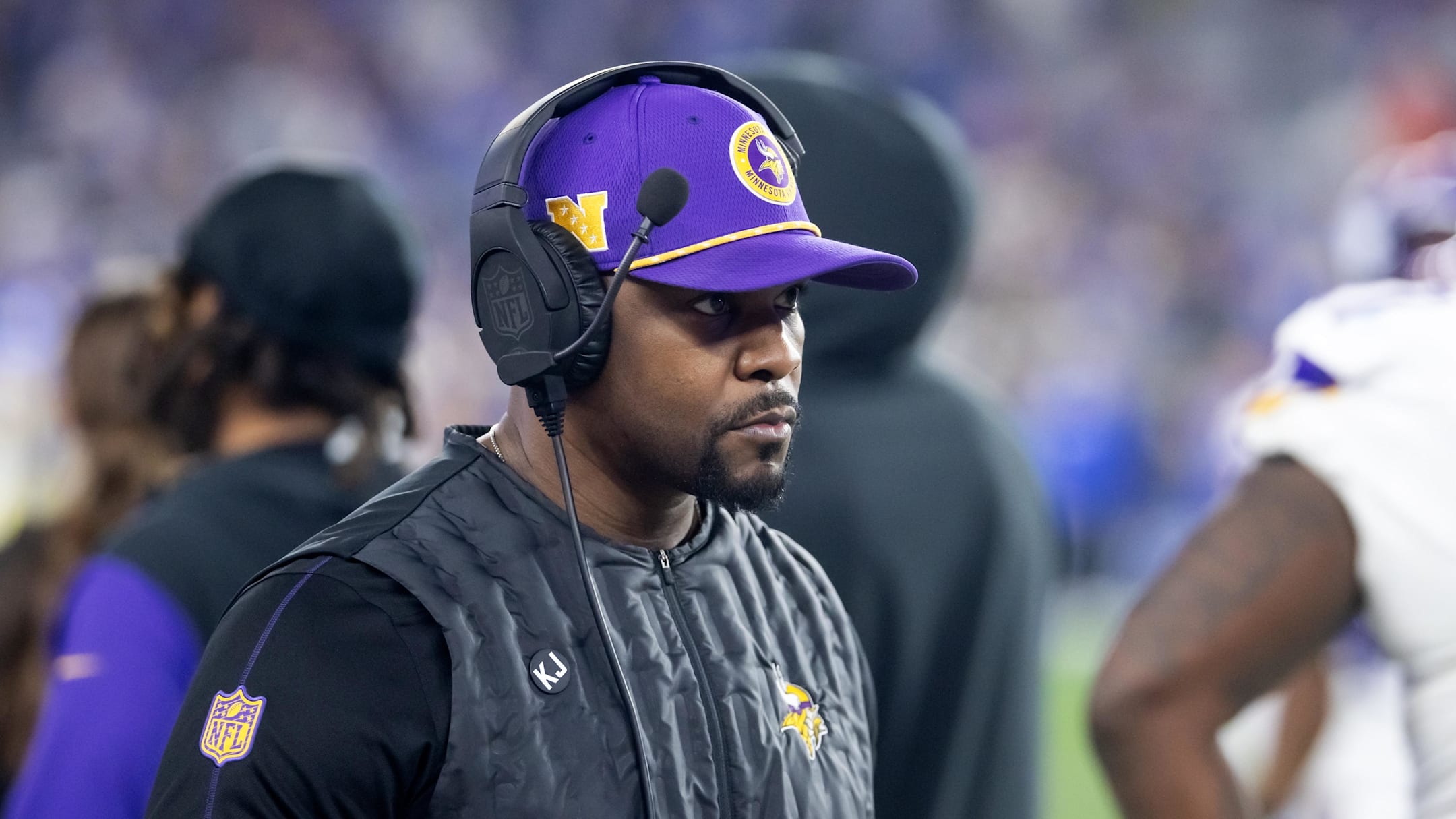 Vikings’ next move is painfully obvious with trade deadline looming