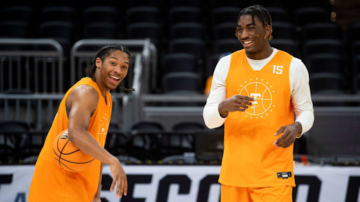 Tennessee guard Zakai Zeigler (5) and Tennessee guard Jahmai Mashack (15) share a laugh during practice at Gainbridge Fieldhouse in Indianapolis, Ind., on Wednesday, March 16, 2022, ahead of the NCAA Tournament first round game between Tennessee and Longwood.

Kns Ncaa Vols Practice Bp