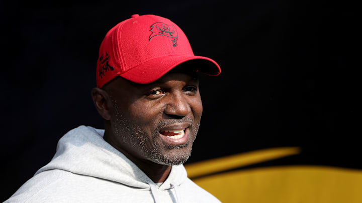 Tampa Bay Buccaneers v Los Angeles Chargers
