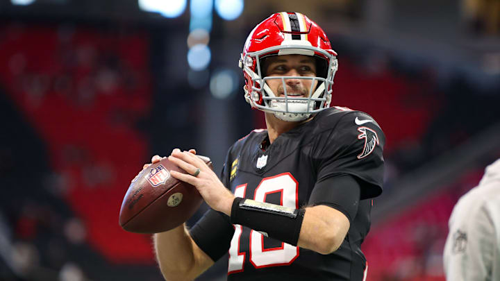 Dec 22, 2024; Atlanta, Georgia, USA; Atlanta Falcons quarterback Kirk Cousins (18) prepares for a game against the New York Giants at Mercedes-Benz Stadium. Mandatory Credit: Brett Davis-Imagn Images
