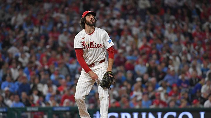 Aug 18, 2025; Philadelphia, Pennsylvania, USA; Philadelphia Phillies pitcher Jordan Romano (68) watches a home run during the seventh inning against the Seattle Mariners at Citizens Bank Park. Mandatory Credit: Eric Hartline-Imagn Images Aug 18, 2025; Philadelphia, Pennsylvania, USA; Philadelphia Phillies pitcher Jordan Romano (68) watches a home run during the seventh inning against the Seattle Mariners at Citizens Bank Park. Mandatory Credit: Eric Hartline-Imagn Images