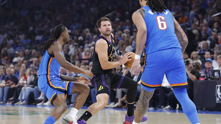 Luka Doncic se lesionó precisamente en un juego de ronda regular contra Oklahoma City Thunder