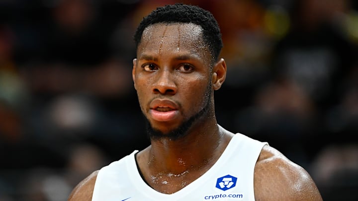 76ers, Charles Bassey