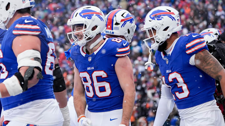 Dec 7, 2025; Orchard Park, New York, USA; Buffalo Bills tight end Dalton Kincaid (86) celebrates scoring a touchdown in the third quarter against the Cincinnati Bengals at Highmark Stadium. Dec 7, 2025; Orchard Park, New York, USA; Buffalo Bills tight end Dalton Kincaid (86) celebrates scoring a touchdown in the third quarter against the Cincinnati Bengals at Highmark Stadium.