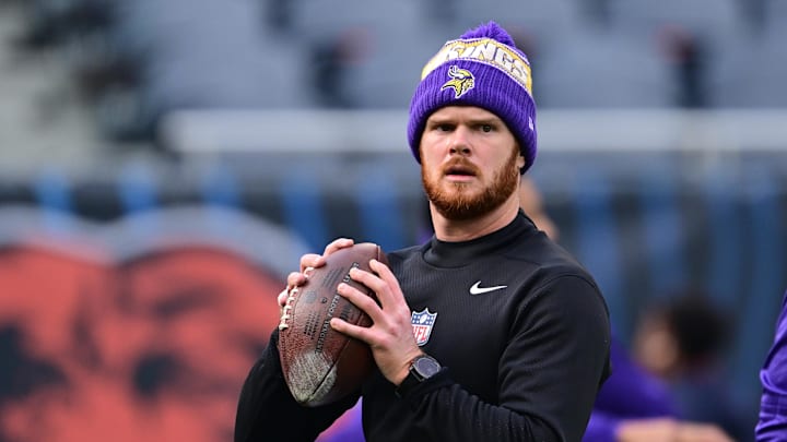 Nov 24, 2024; Chicago, Illinois, USA; Minnesota Vikings quarterback Sam Darnold (14) warms up before the game against the Chicago Bears at Soldier Field. Mandatory Credit: Daniel Bartel-Imagn Images Nov 24, 2024; Chicago, Illinois, USA; Minnesota Vikings quarterback Sam Darnold (14) warms up before the game against the Chicago Bears at Soldier Field. Mandatory Credit: Daniel Bartel-Imagn Images