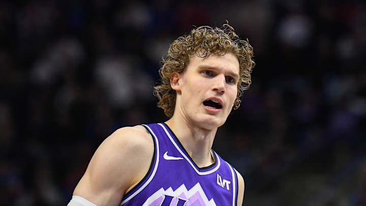 Dallas Mavericks v Utah Jazz
