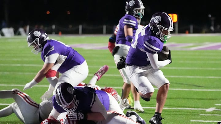 Sevier County faces off against Page on Friday night at 7:00 p.m. in a Class 5A final round matchup.