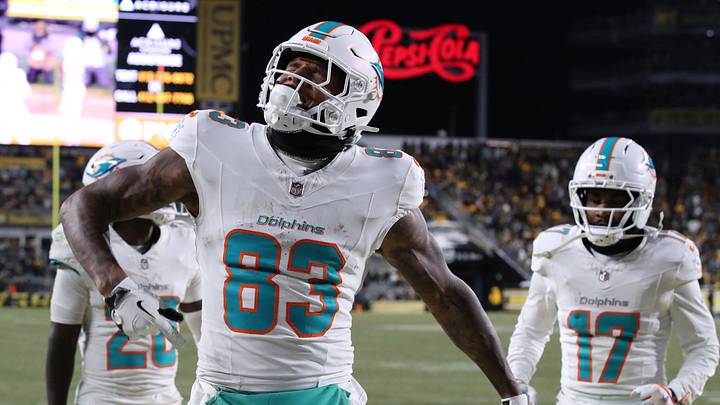 Dec 15, 2025; Pittsburgh, Pennsylvania, USA; Miami Dolphins tight end Darren Waller (83) reacts after scoring a touchdown in the fourth quarter against the Pittsburgh Steelers at Acrisure Stadium. Mandatory Credit: Charles LeClaire-Imagn Images