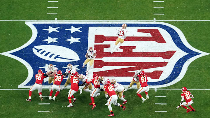 Feb 11, 2024; Paradise, Nevada, USA; San Francisco 49ers running back Elijah Mitchell (25) carries the ball in the second quarter against the Kansas City Chiefs in Super Bowl LVIII at Allegiant Stadium. Mandatory Credit: James Lang-Imagn Images