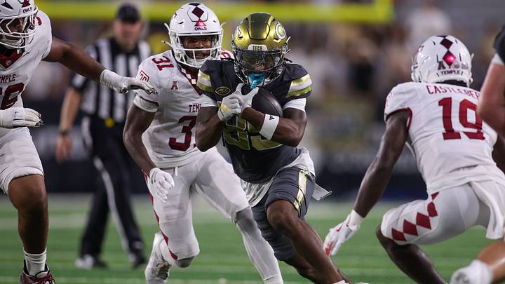 Sep 20, 2025; Atlanta, Georgia, USA; Georgia Tech Yellow Jackets wide receiver Jordan Allen (85) runs after a catch against the Temple Owls in the fourth quarter at Bobby Dodd Stadium at Hyundai Field. Mandatory Credit: Brett Davis-Imagn Images Sep 20, 2025; Atlanta, Georgia, USA; Georgia Tech Yellow Jackets wide receiver Jordan Allen (85) runs after a catch against the Temple Owls in the fourth quarter at Bobby Dodd Stadium at Hyundai Field. Mandatory Credit: Brett Davis-Imagn Images
