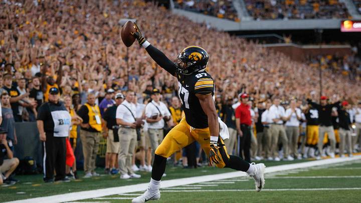 Iowa junior tight end Noah Fant celebrates in the end zone after scoring a touchdown against Northern Iowa in the first quarter on Saturday, Sept. 15, 2018, at Kinnick Stadium in Iowa City.
180915 Iowauni 01 Iowa junior tight end Noah Fant celebrates in the end zone after scoring a touchdown against Northern Iowa in the first quarter on Saturday, Sept. 15, 2018, at Kinnick Stadium in Iowa City.
180915 Iowauni 01