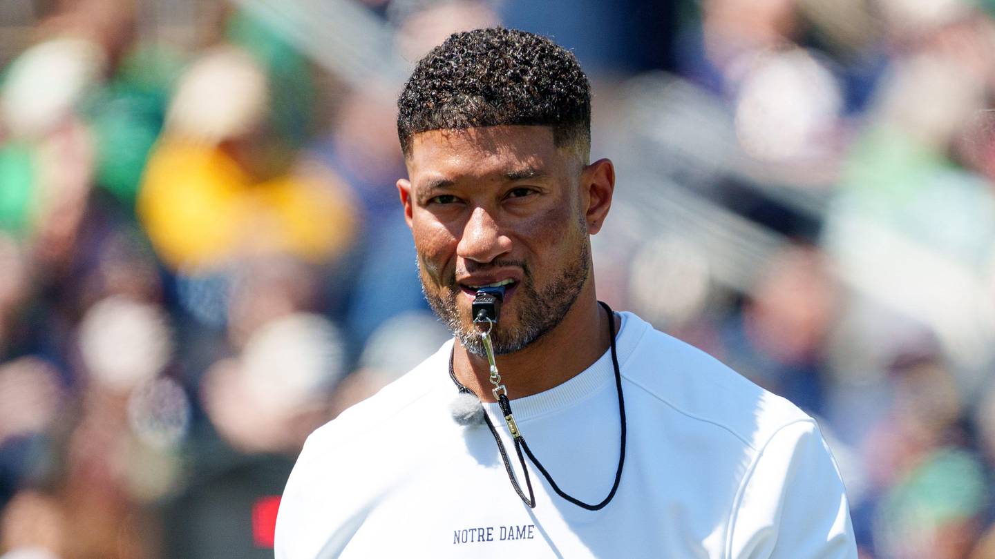 Oregon, Notre Dame Rearranged in Preseason Rankings