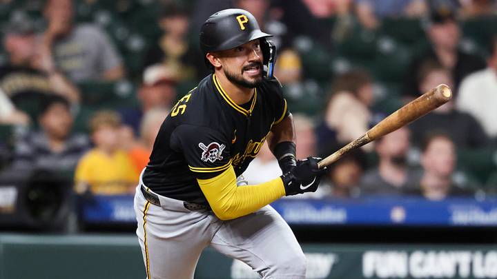 Jun 3, 2026; Houston, Texas, USA; Pittsburgh Pirates third baseman Nick Gonzales (3) hits an RBI double during the eighth inning against the Houston Astros at Daikin Park. Mandatory Credit: Troy Taormina-Imagn Images Jun 3, 2026; Houston, Texas, USA; Pittsburgh Pirates third baseman Nick Gonzales (3) hits an RBI double during the eighth inning against the Houston Astros at Daikin Park. Mandatory Credit: Troy Taormina-Imagn Images