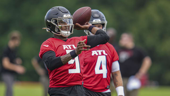 Atlanta Falcons rookie quarterback Michael Penix Jr. impressed veteran signal caller Taylor Heinicke during OTAs.