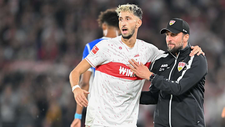 VfB-Coach Sebastian Hoeneß (rechts)