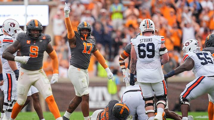 Tennessee defensive lineman Ethan Utley (17) points to the end zone after Tennessee recovers an Auburn fumble during a college football game between Tennessee and Auburn at Neyland Stadium in Knoxville, Tenn., on Oct. 3, 2026.