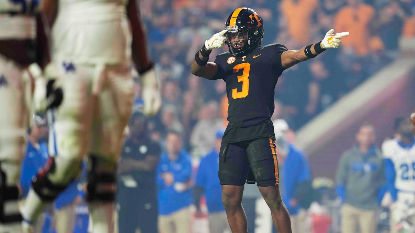 NFL Insider Says Jermod McCoy Could Slip to Second Round