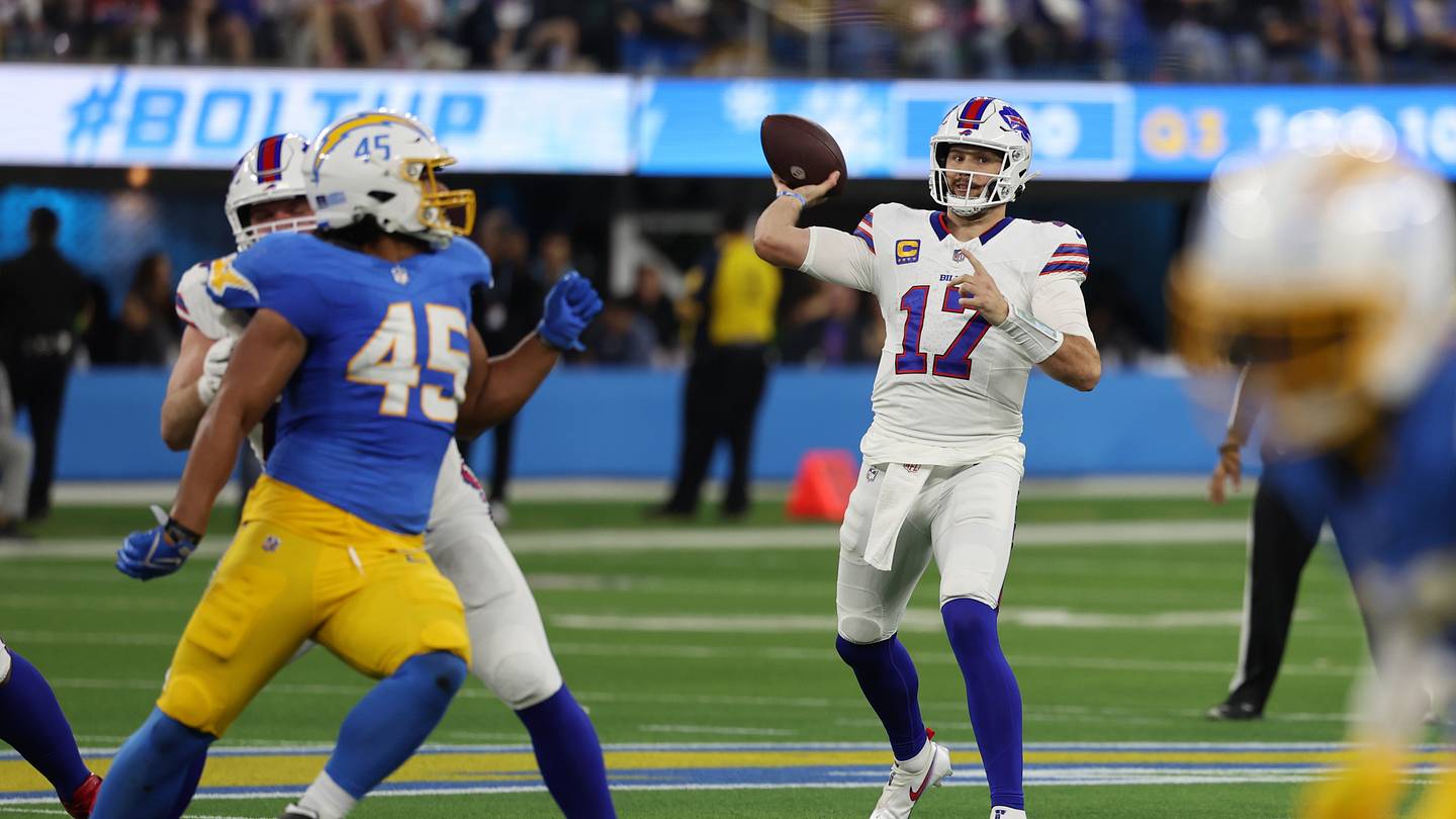 6 Matchups That Will Decide Chargers' Week 3 Game Against the Buffalo Bills