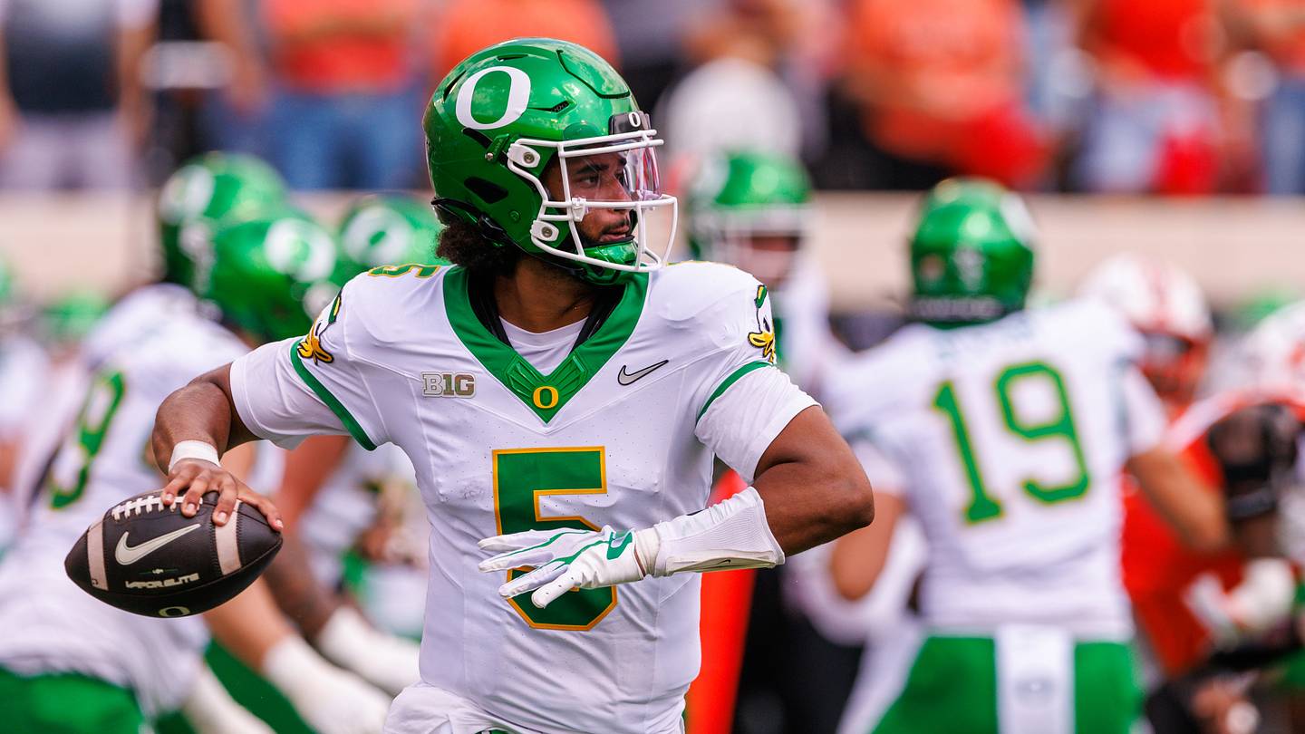 Photo: fansided.com Why Dante Moore's Return to Oregon and Decision to Skip the 2026 NFL Draft Shocks Scouts
