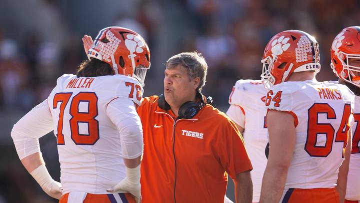 Clemson offensive line prospect JJ Brown had nothing but positive things to say about position coach Matt Luke. Clemson offensive line prospect JJ Brown had nothing but positive things to say about position coach Matt Luke.