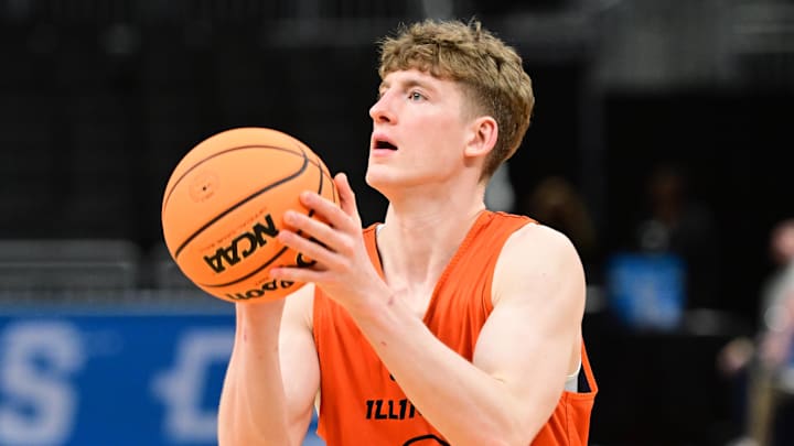 Mar 20, 2025; Milwaukee, WI, USA; Illinois Fighting Illini guard Kasparas Jakucionis (32) shoots the ball during NCAA Tournament First Round Practice at Fiserv Forum. Mandatory Credit: Benny Sieu-Imagn Images Mar 20, 2025; Milwaukee, WI, USA; Illinois Fighting Illini guard Kasparas Jakucionis (32) shoots the ball during NCAA Tournament First Round Practice at Fiserv Forum. Mandatory Credit: Benny Sieu-Imagn Images
